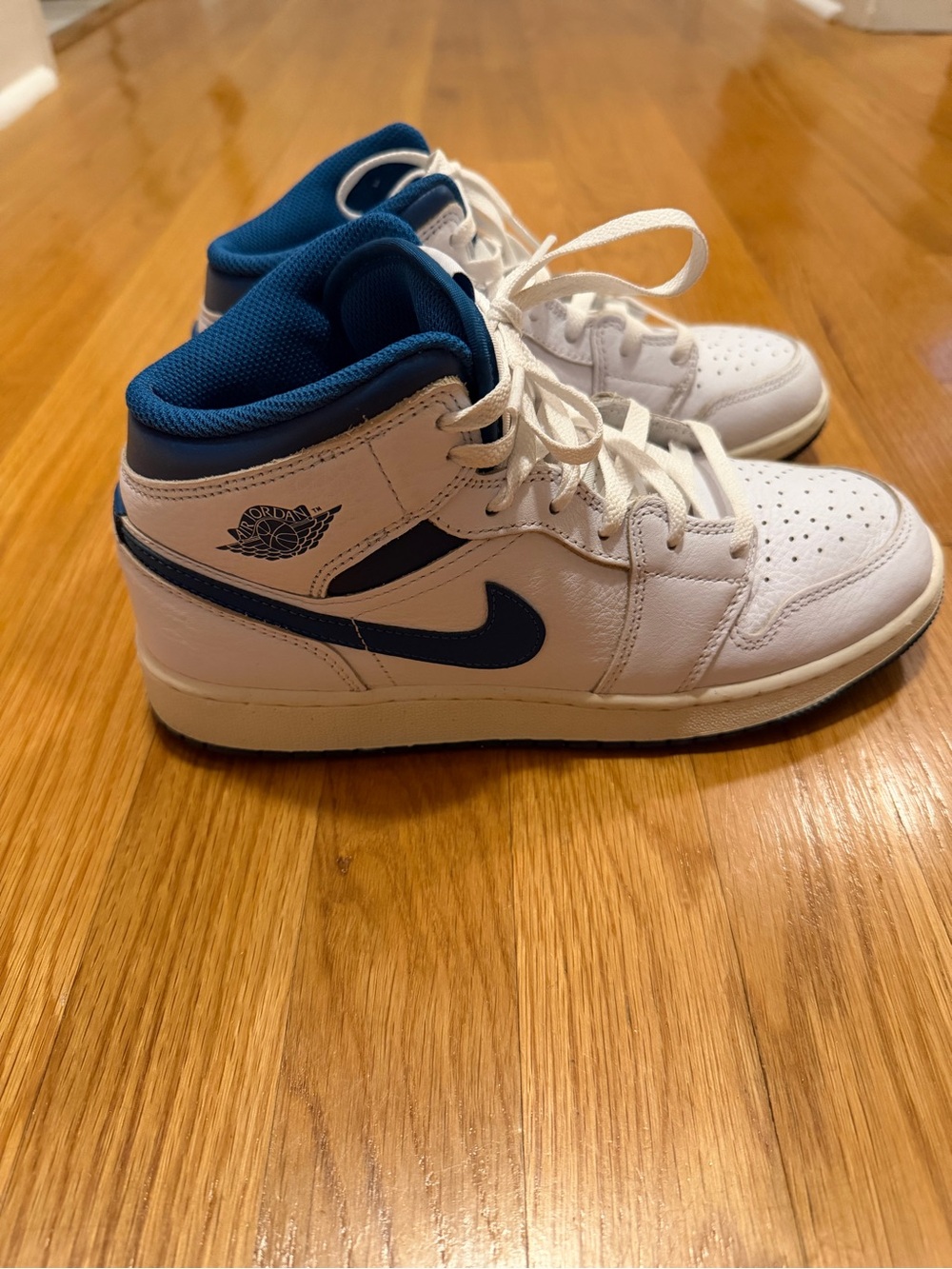 Nike Kids White and Blue Mid-Top Sneakers